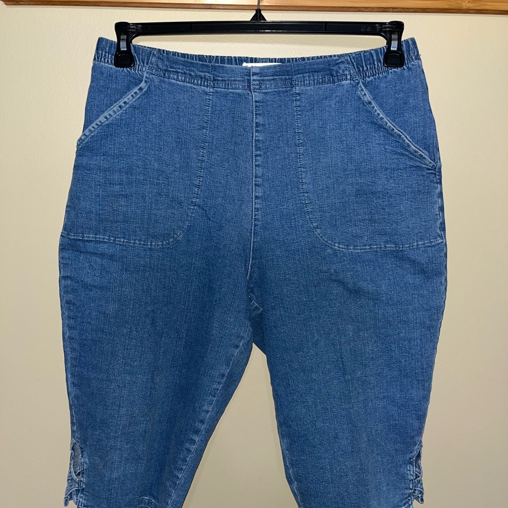 Women's Blue Jean Shorts/Capris
